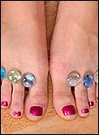 Gallery #062 - Young babe plays with her feet